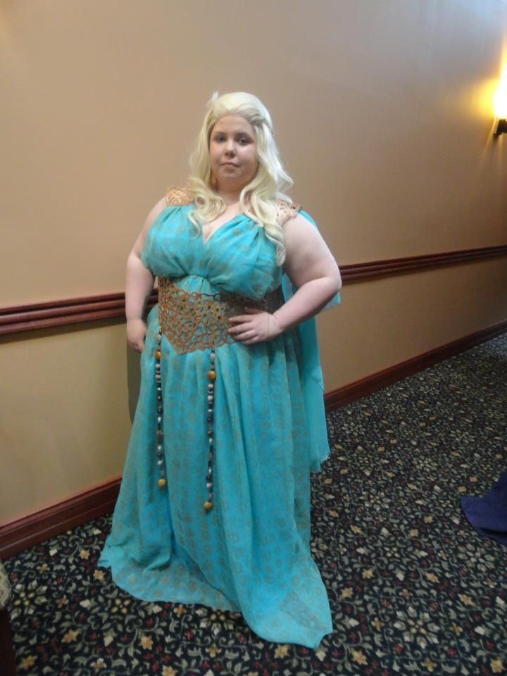 DIY Khaleesi Costume
 cosplay plus size costume convention DIY sewing