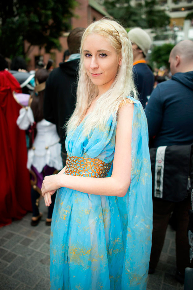 DIY Khaleesi Costume
 How to Daenerys Targaryen Halloween Costume