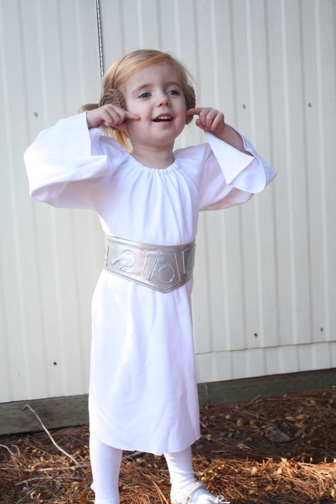 DIY Leia Costume
 Princess Leia costume belt tutorial