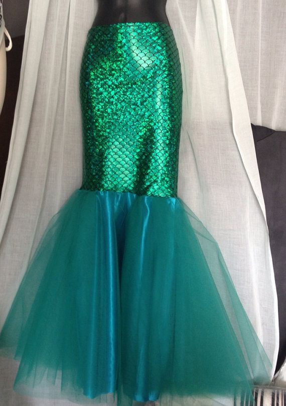 DIY Little Mermaid Costume
 Best 25 Diy mermaid tail ideas on Pinterest
