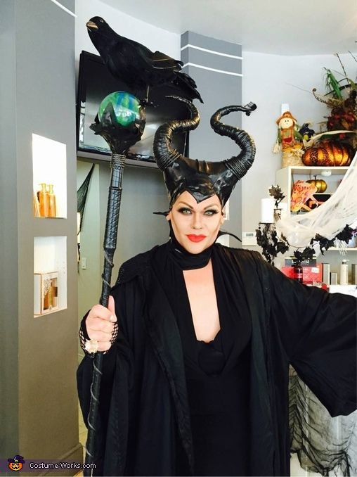 DIY Maleficent Costume
 179 best images about halloween costumes on Pinterest