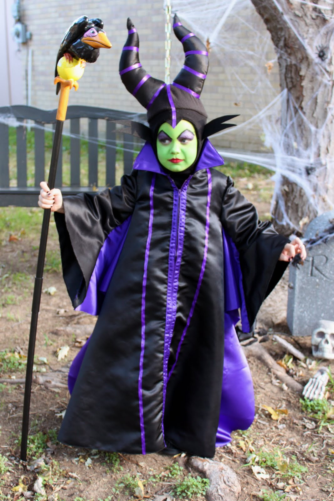 DIY Maleficent Costume
 sweet savannah Maleficent the Magnificent