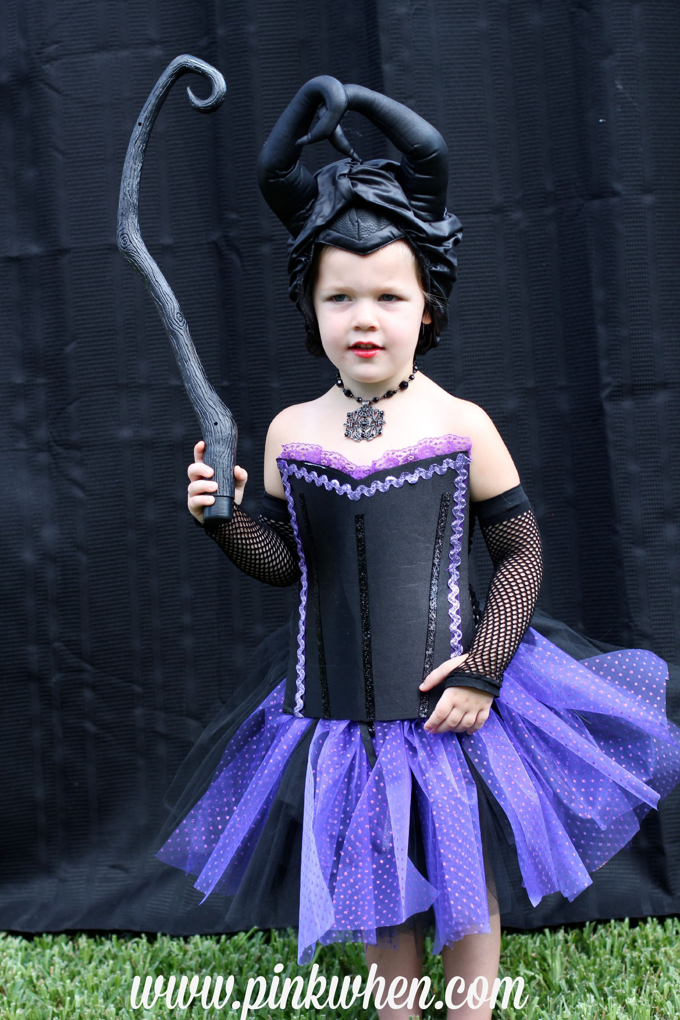 DIY Maleficent Costume
 DIY No Sew Maleficent Costume