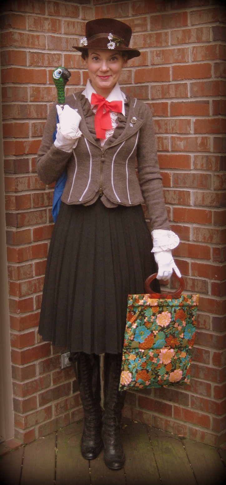 DIY Mary Poppins Costumes
 Cassie Stephens mary poppins costume