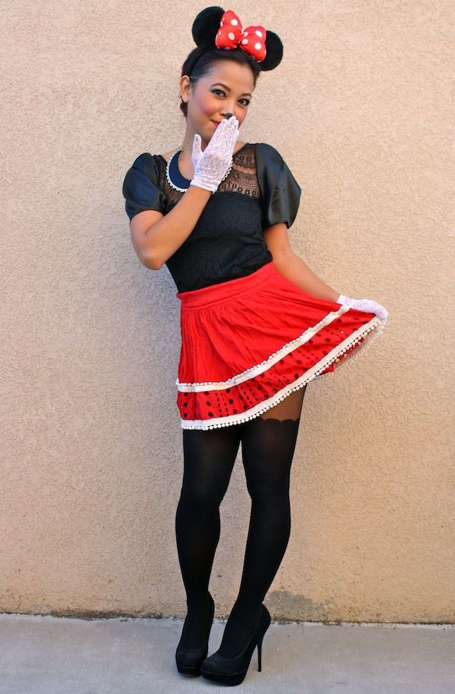 DIY Minnie Mouse Costume For Adults
 Love this Minnie Mouse costume for Halloween