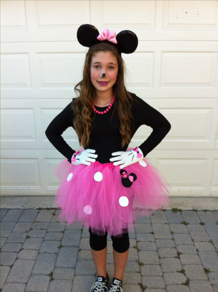 DIY Minnie Mouse Costume For Adults
 652 best Costumes research images on Pinterest