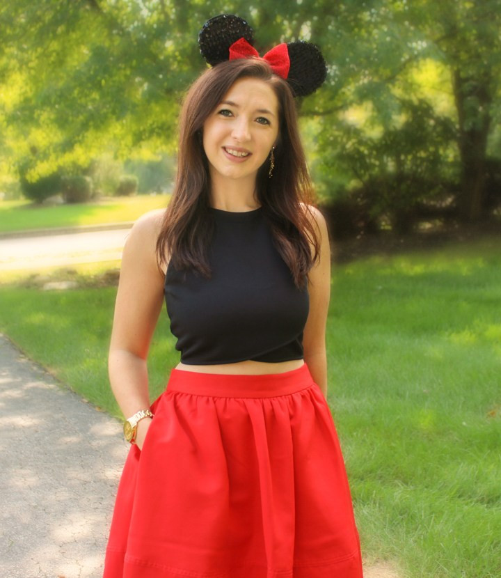 DIY Minnie Mouse Costume For Adults
 How To Make A Minnie Mouse Halloween Costume In 5 Minutes