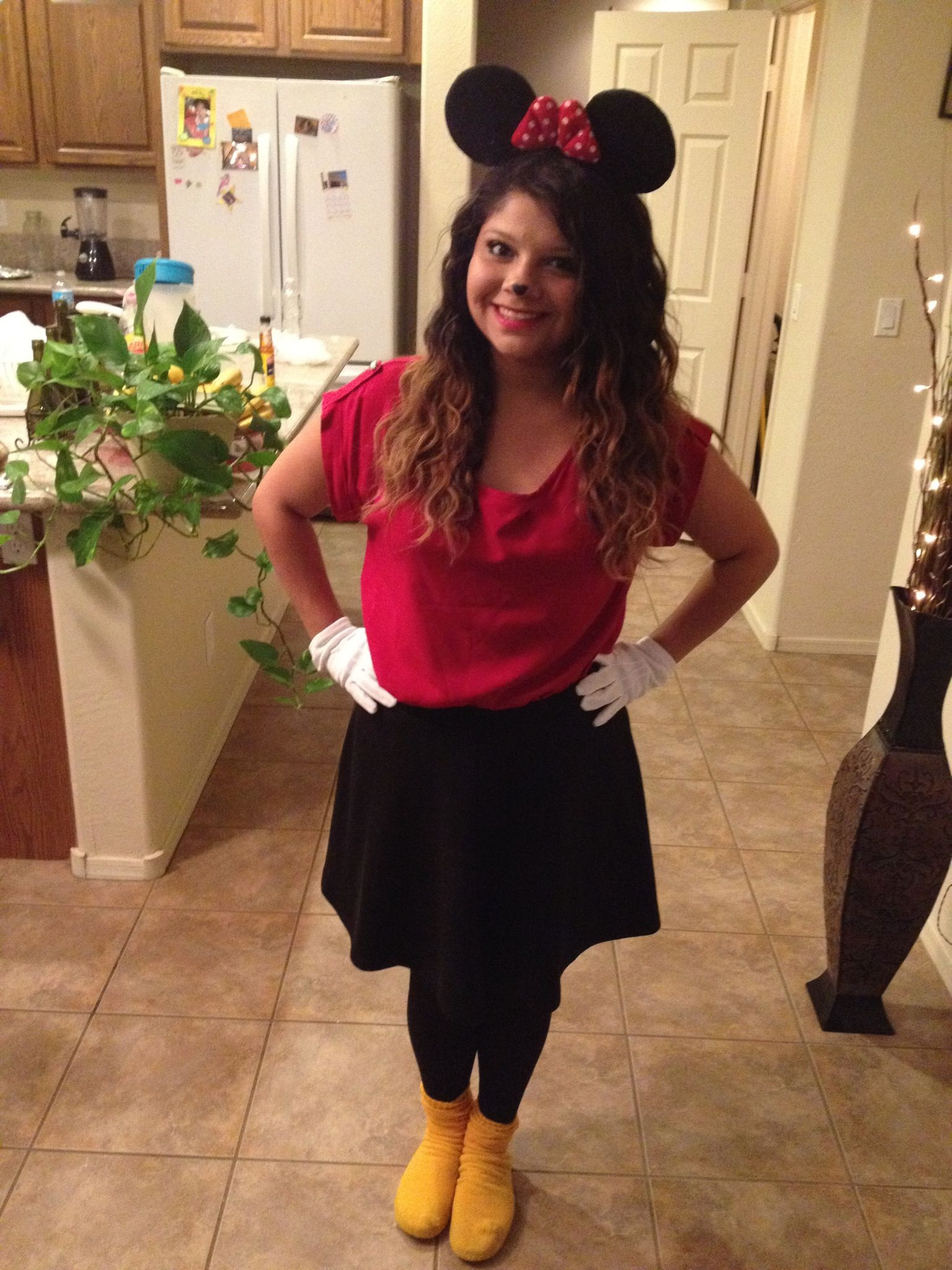 DIY Minnie Mouse Costume For Adults
 DIY Minnie Mouse Costume