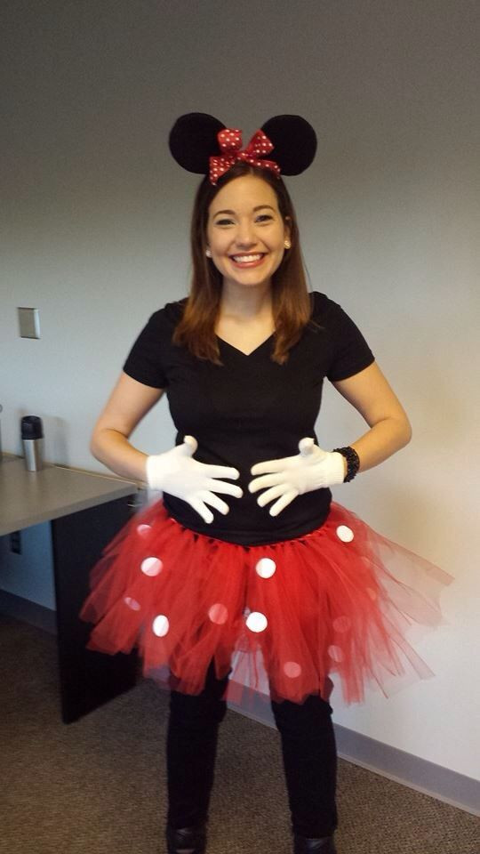 DIY Minnie Mouse Costume For Adults
 Easy DIY Minnie Mouse costume DIY red tulle tutu with