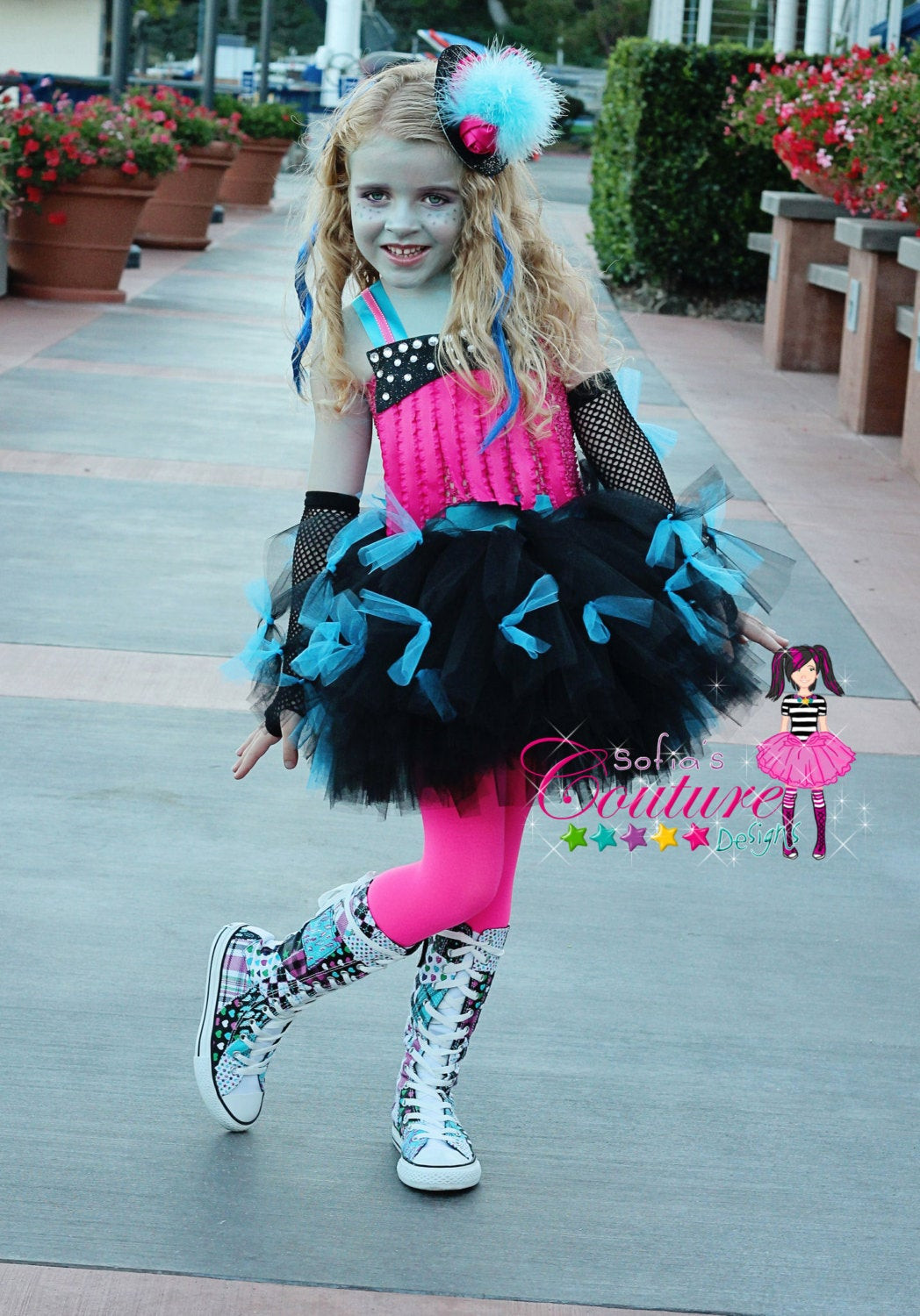 DIY Monster High Costume
 Chandeliers & Pendant Lights