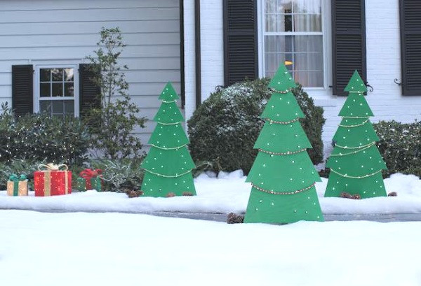DIY Outdoor Christmas Trees
 Attractive DIY Outdoor Christmas Decorations Pink Lover
