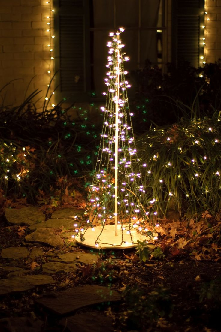 DIY Outdoor Christmas Trees
 36 best images about Dowel Rods on Pinterest