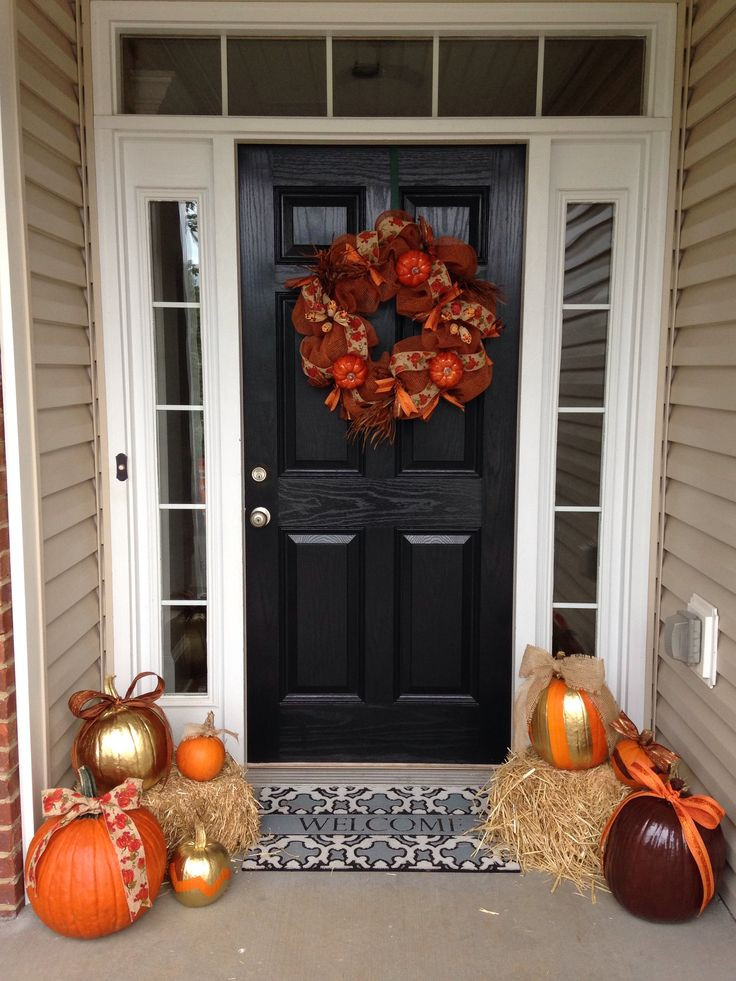 Diy Outdoor Fall Decor
 129 best Fall Indoor And Outdoor Decor images on Pinterest