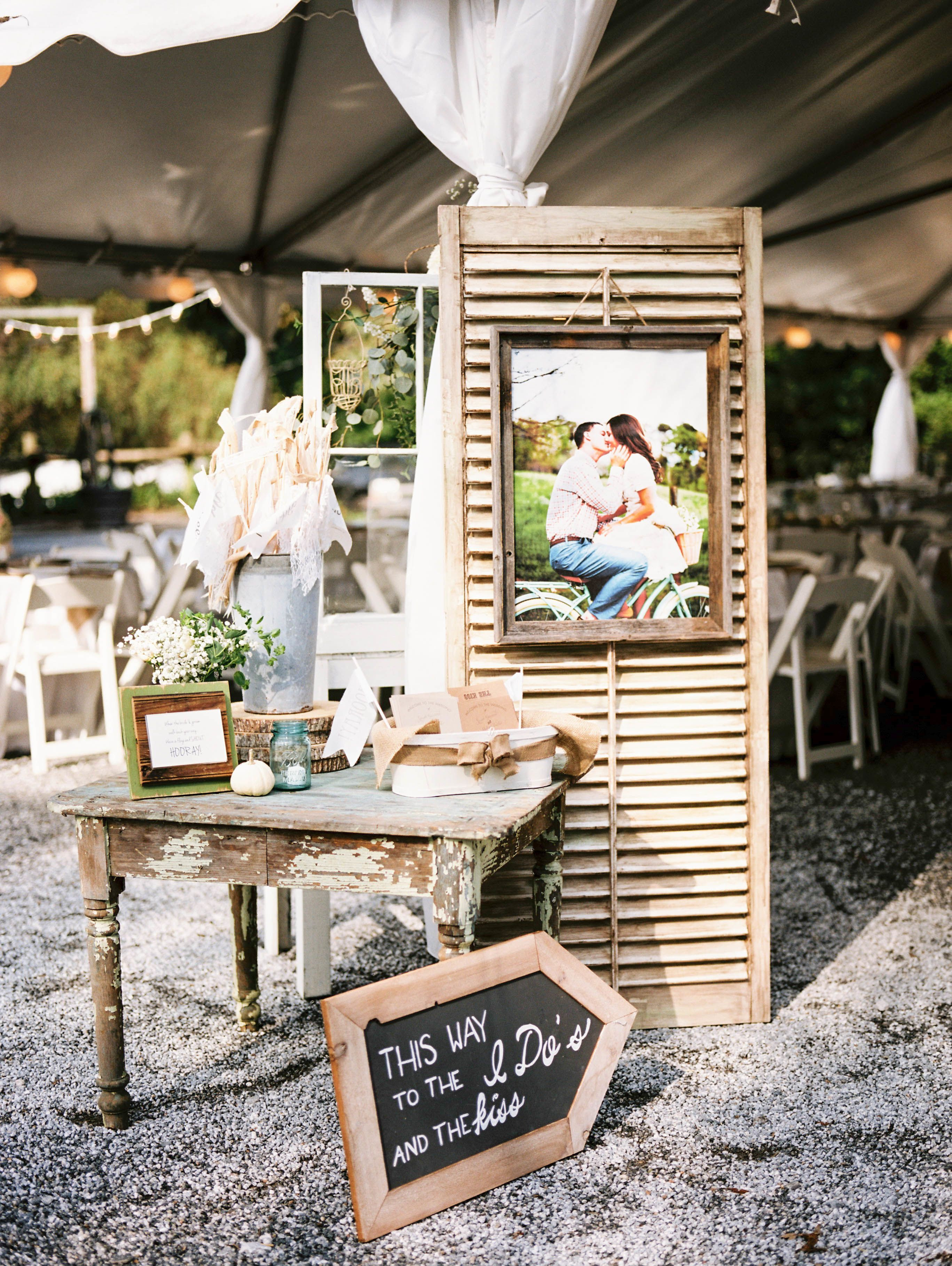 DIY Outdoor Wedding Decorations
 Rustic DIY Farm Reception Decor