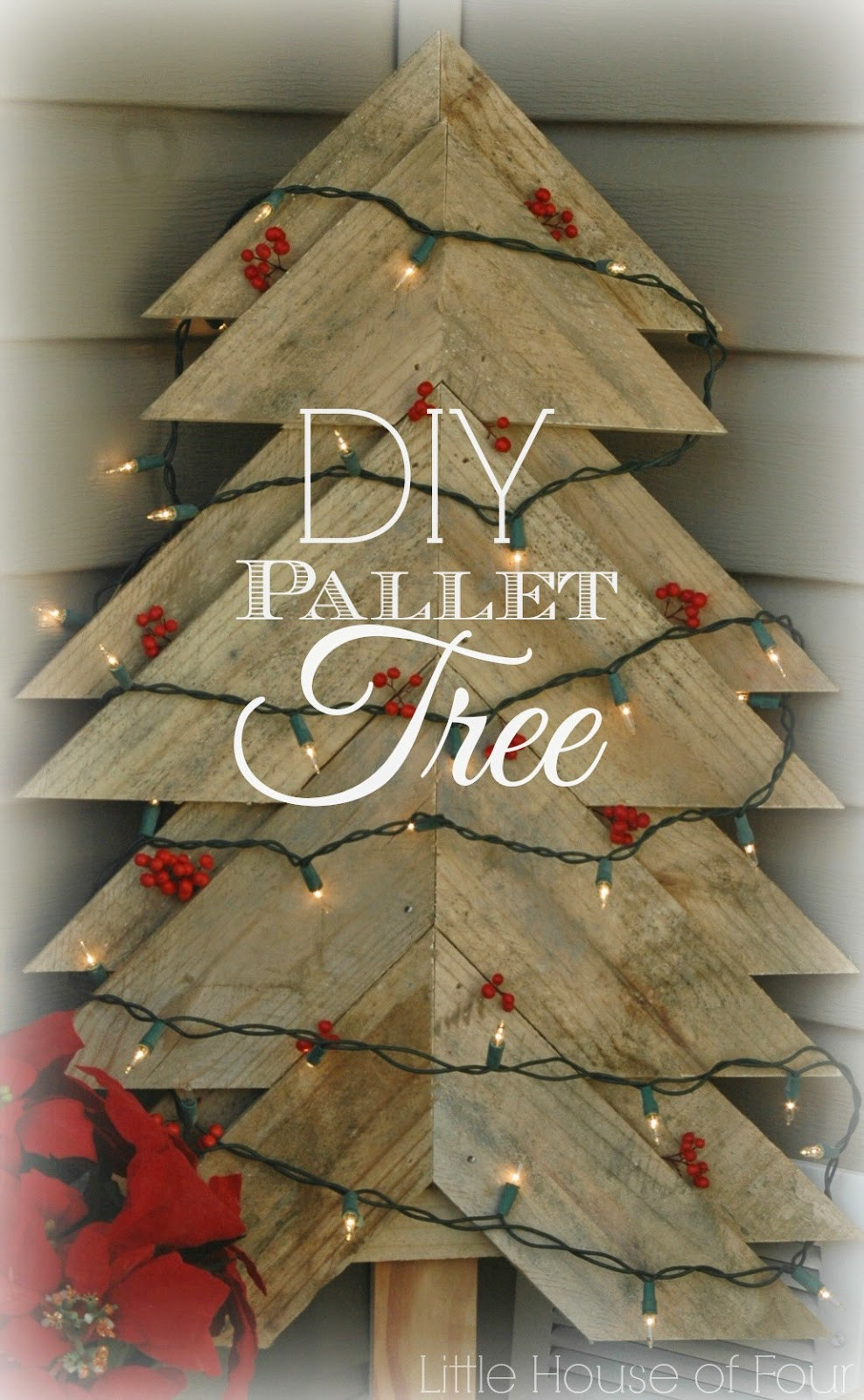 DIY Pallet Christmas Trees
 Rustic Pallet Christmas Tree