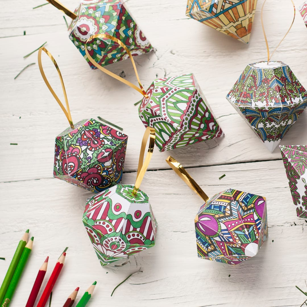 DIY Paper Christmas Ornaments
 How to make a Christmas Ornament free printable template