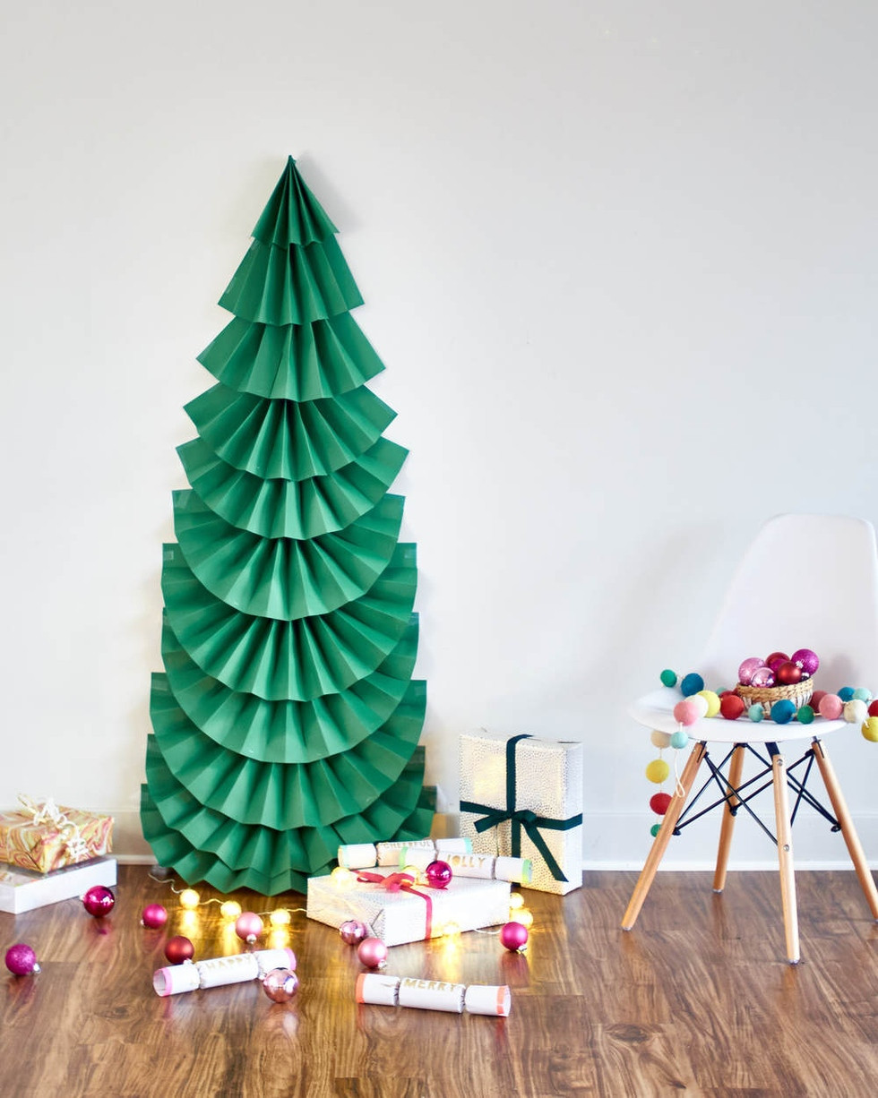 DIY Paper Christmas Tree
 Make It DIY Life Sized Folded Paper Christmas Tree
