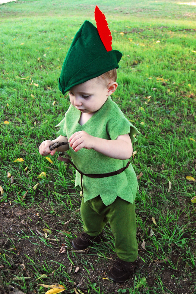 DIY Peter Pan Costume
 DIY Peter Pan Costume