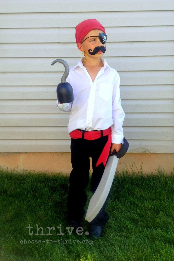 DIY Pirate Costume
 Best 25 Diy pirate costume ideas on Pinterest