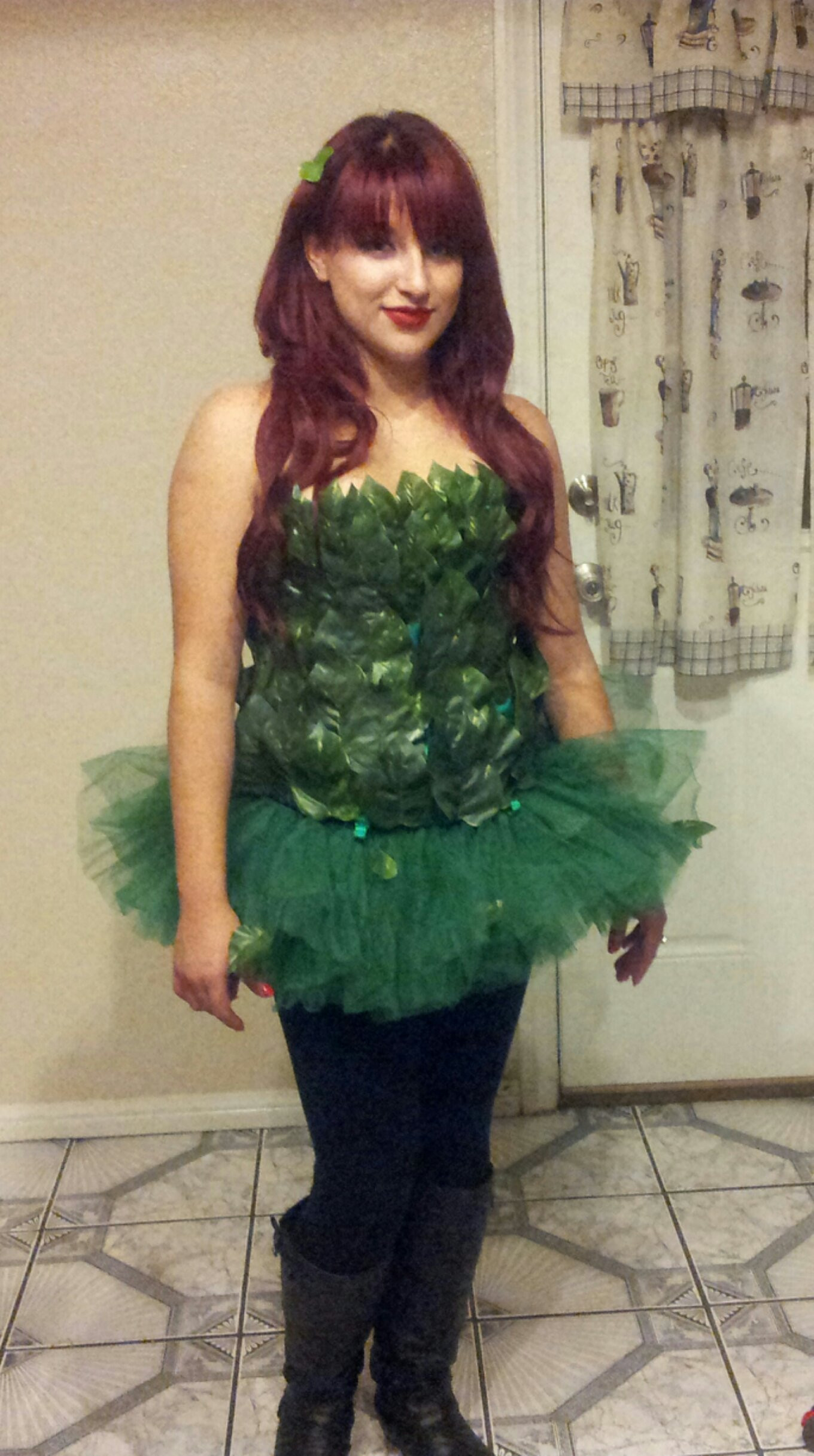 DIY Poison Ivy Costume
 How to make a Poison Ivy Halloween Costume