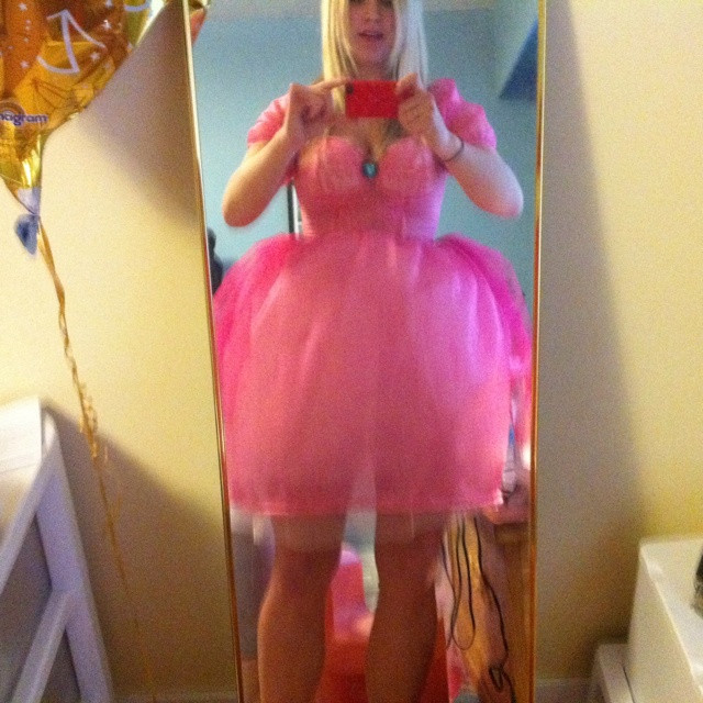 DIY Princess Peach Costume
 Homemade princess peach costume Halloween