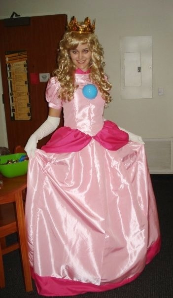 DIY Princess Peach Costume
 549 best images about Video Game Cosplay on Pinterest