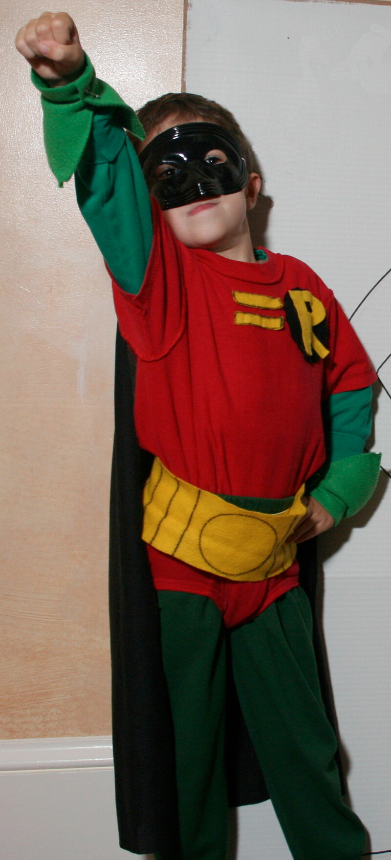 DIY Robin Costume
 12 DIY Superhero Costume Ideas for Kids