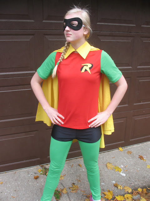 DIY Robin Costume
 10 Best Superhero Costumes that you can make yourself