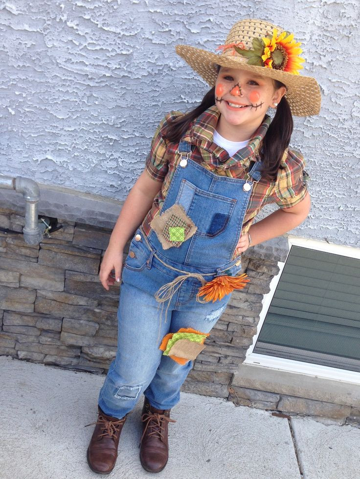 DIY Scarecrow Costume
 Best 25 Scarecrow costume ideas on Pinterest