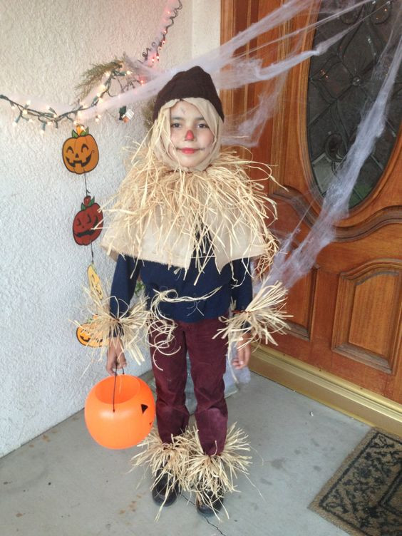 DIY Scarecrow Costume Wizard Of Oz
 DIY Scarecrow costume Wizard of OZ