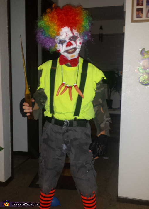 DIY Scary Clown Costume
 Scary Clown Halloween Costume DIY