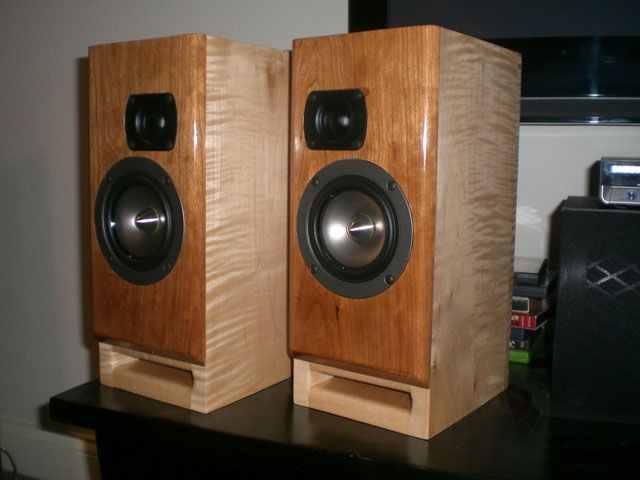 DIY Speaker Plans
 Two way DIY speakers Pinterest