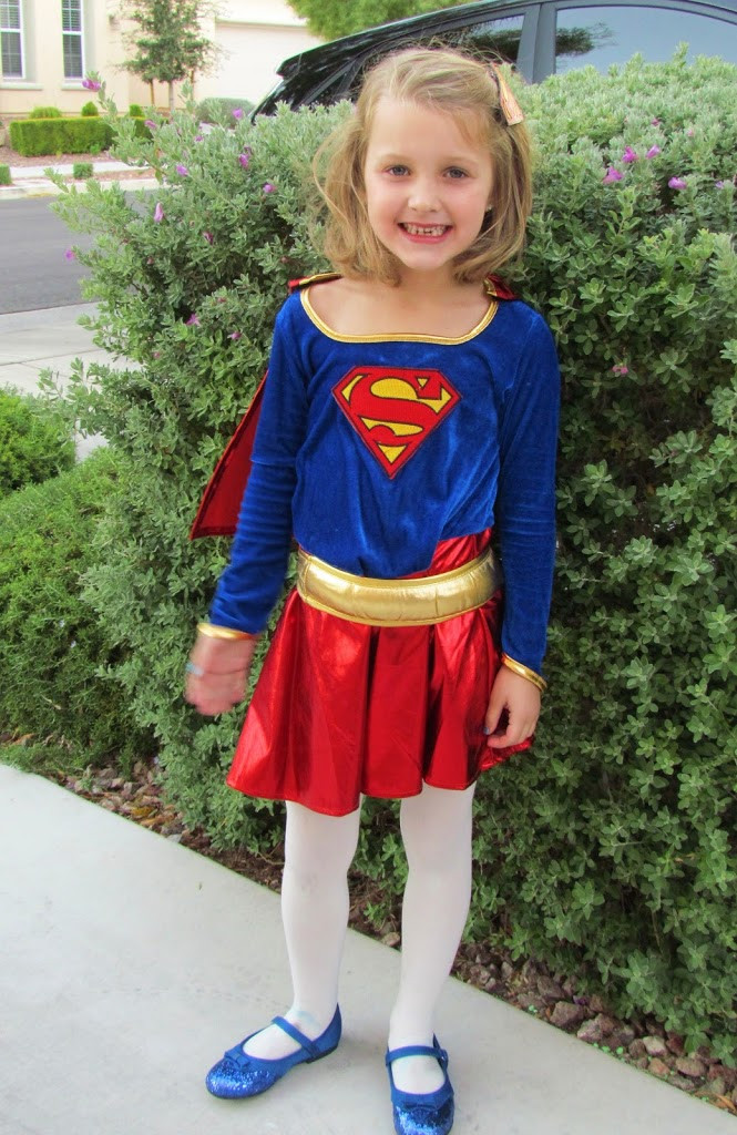 DIY Supergirl Costumes
 DIY Supergirl Hair Clip Ribbons & Glue