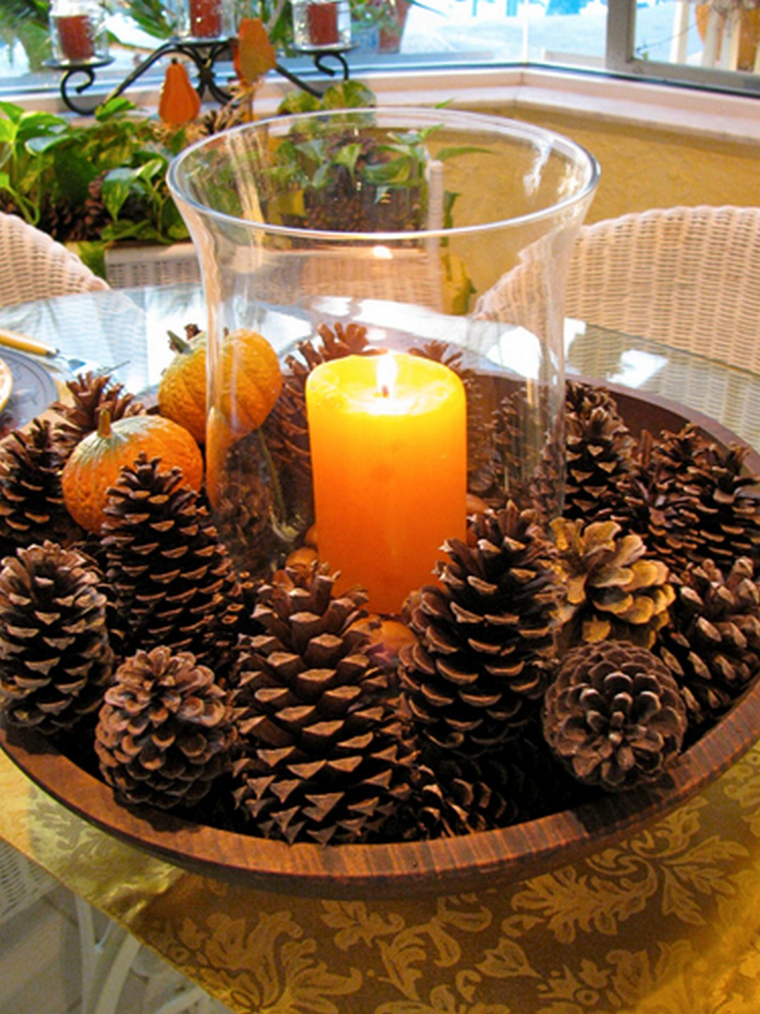 Diy Thanksgiving Table Decorations
 10 Creative and Easy DIY Thanksgiving Decorations