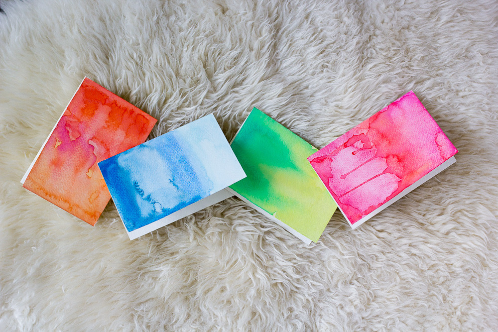 DIY Watercolor Christmas Cards
 DIY Watercolor Greeting Cards — Wandeleur