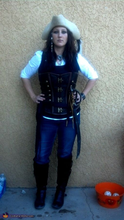 DIY Womens Pirate Costume
 Pirate Costume
