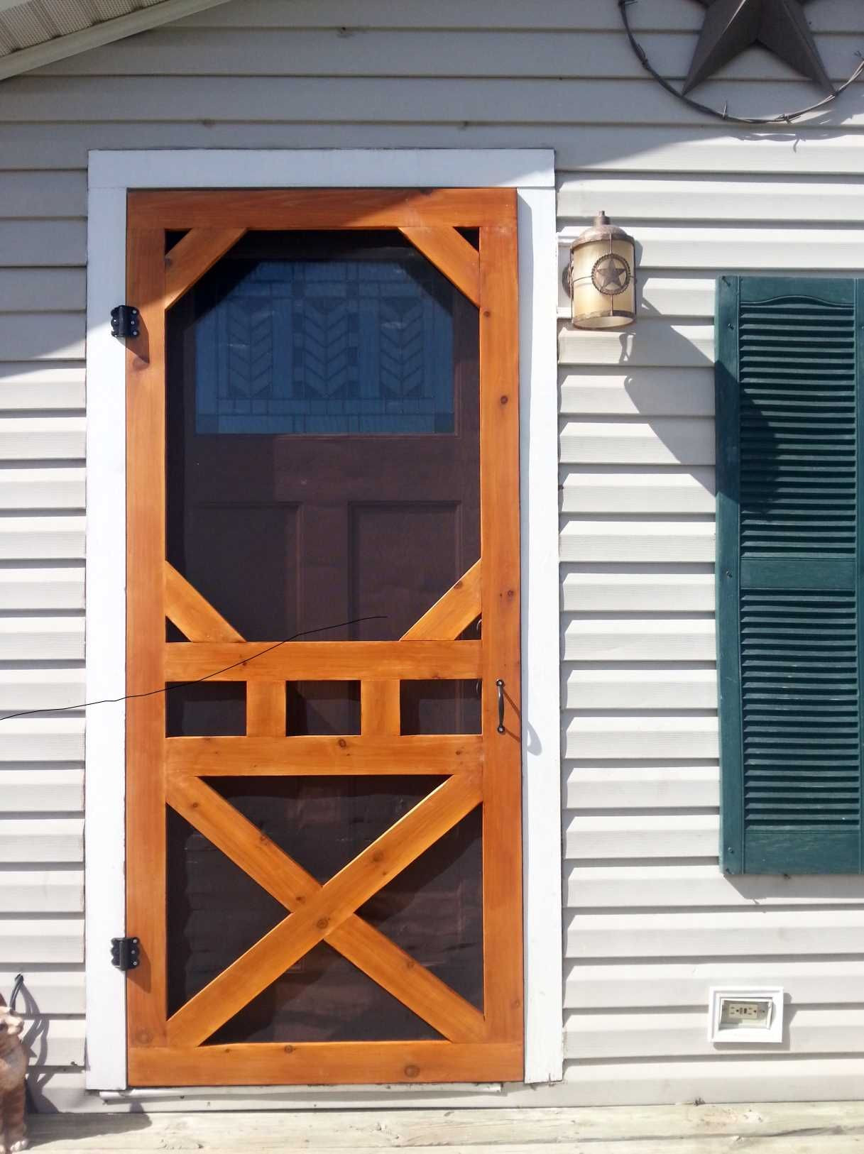 DIY Wooden Screen Door
 Diy screen door "aww love me some fresh air"