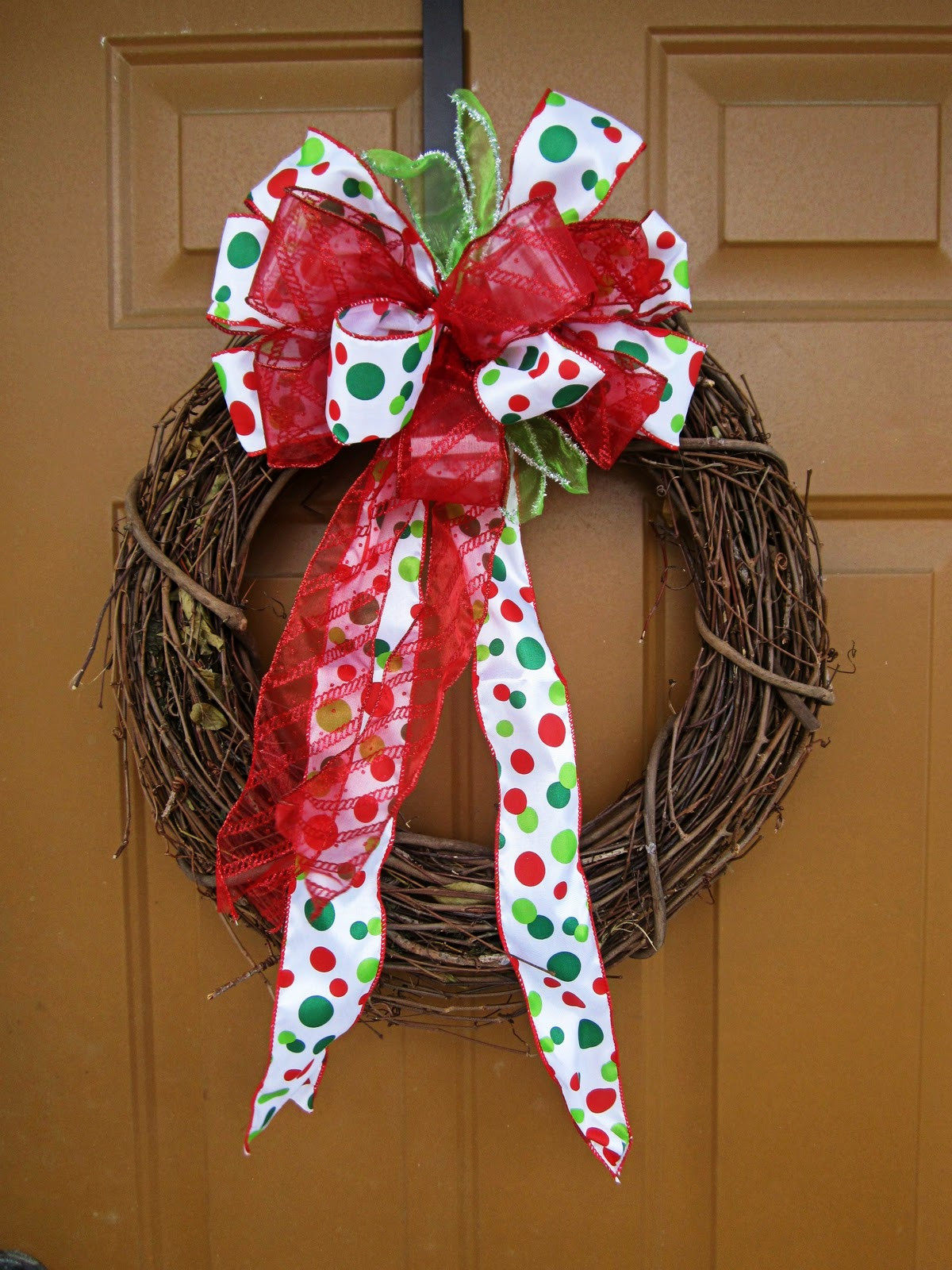 Easy DIY Christmas Wreaths
 Food Love & Life diy easy christmas wreath