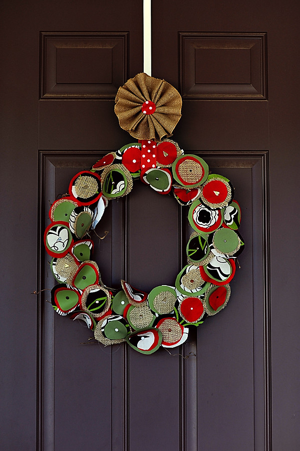 Easy DIY Christmas Wreaths
 Christmas Wreath DIY
