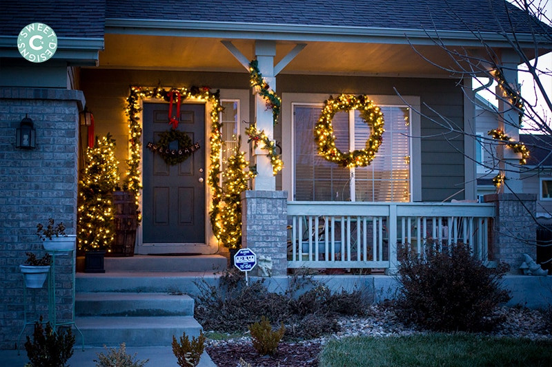 Easy Outdoor Christmas Decorating
 Christmas Home Tour Outdoor Entryway