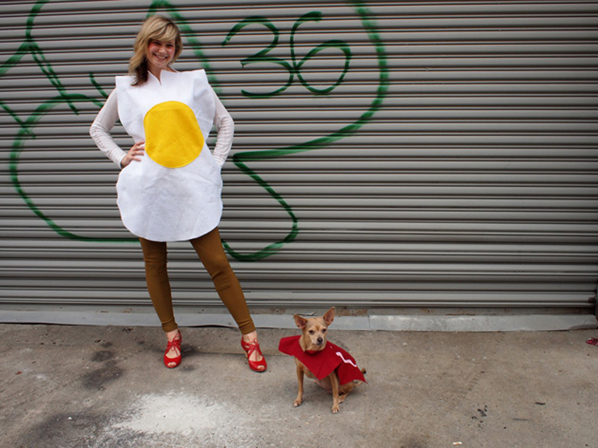 Egg Costume DIY
 Eggs and Bacon Halloween Costume