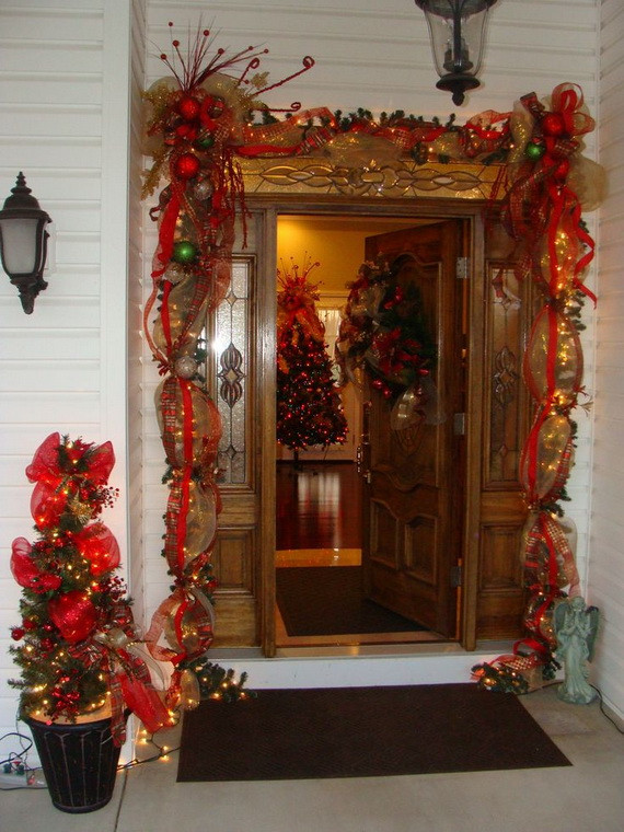 Entryway Christmas Decorations
 50 Fresh Festive Christmas Entryway Decorating Ideas