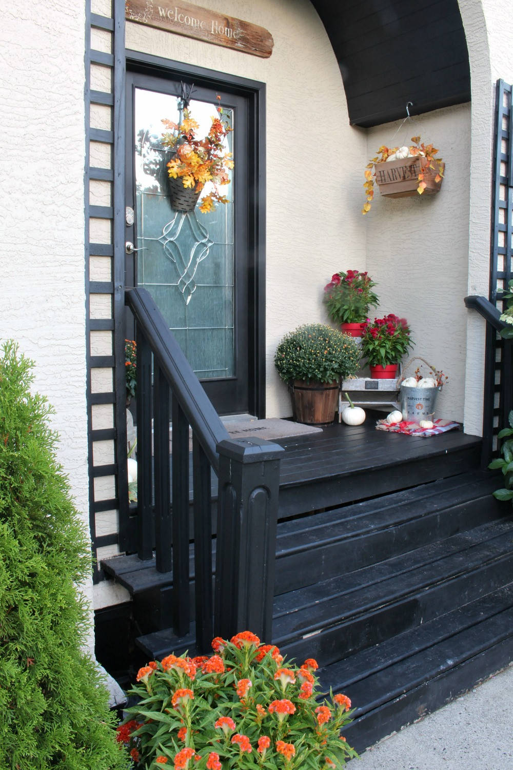 Fall Decor Front Porch
 Fall Porch Decorating Ideas Clean and Scentsible