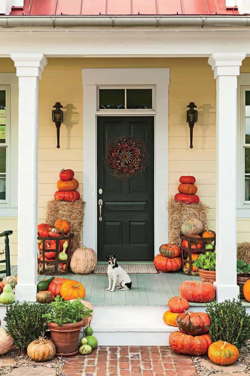 Fall Decor Front Porch
 40 Amazing ways to decorate your front door with fall style