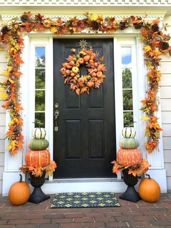 Fall Decorating Front Porch
 Autumn Porch Decorating Idea s and