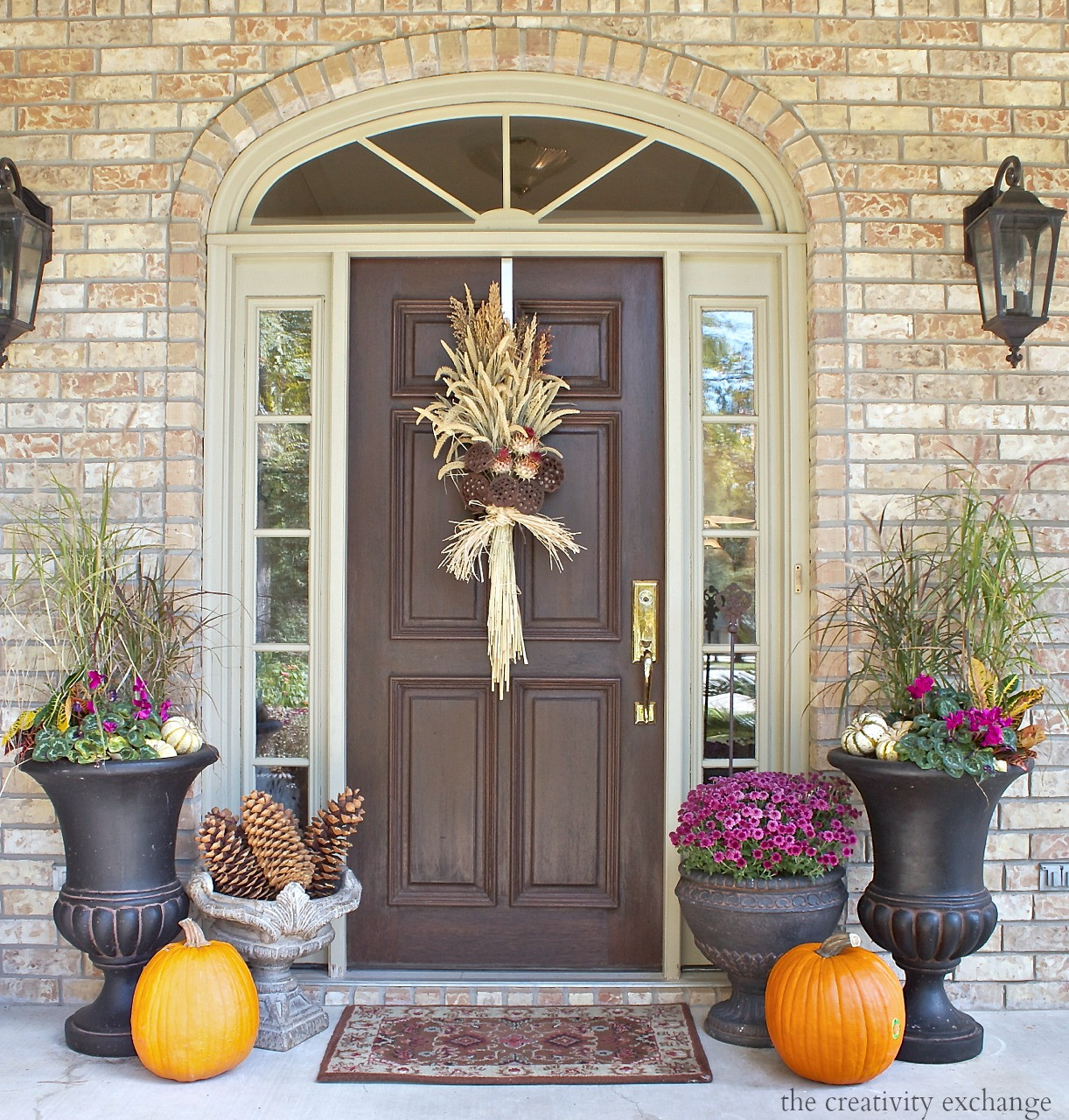 Fall Decorating Front Porch
 Easy Fall Door Swag Using Dried Naturals