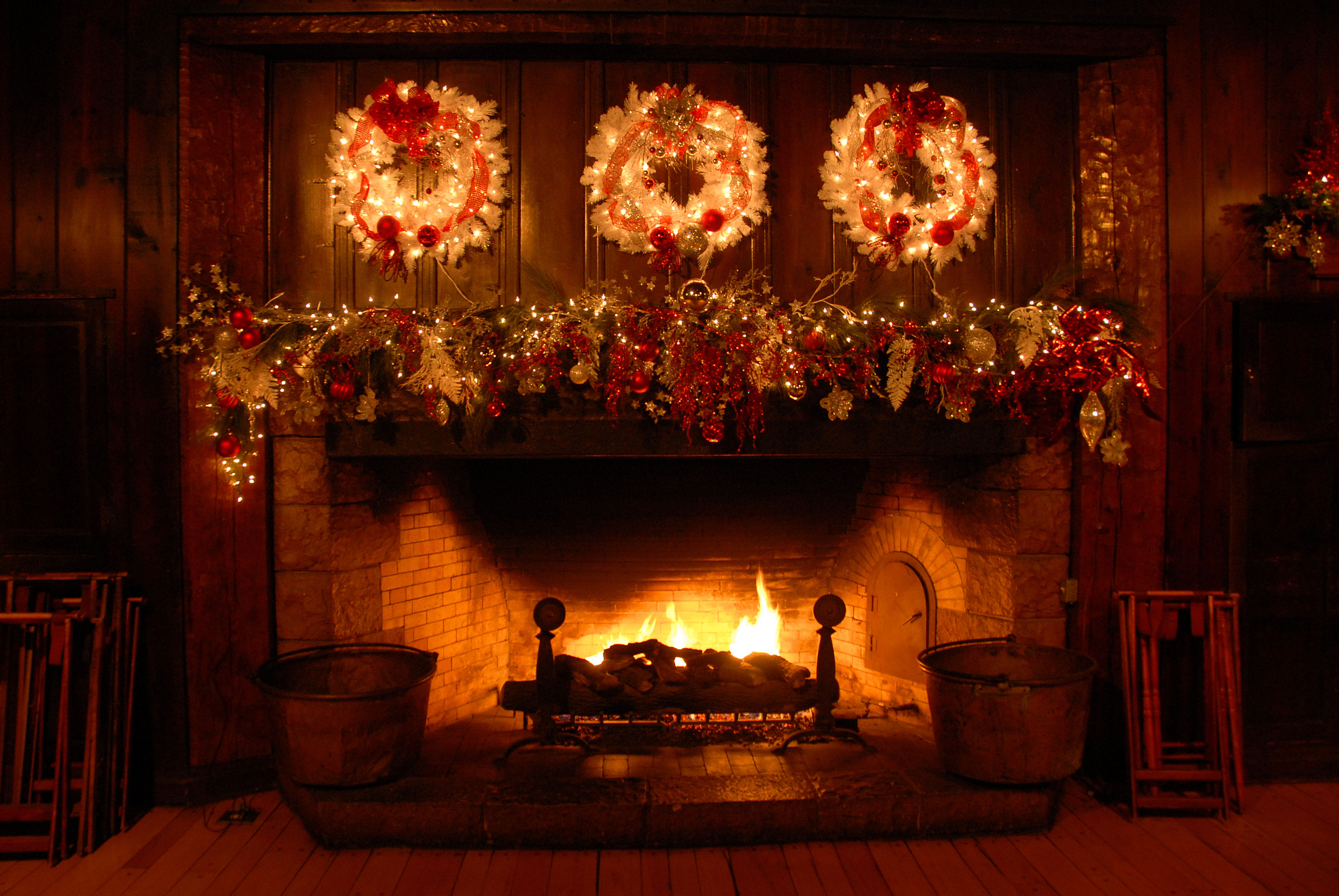 Fireplace At Christmas
 Holiday Fireplace Corel Discovery Center