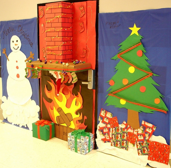 Fireplace Christmas Door Decorations
 Christmas door decorations ideas for the front and