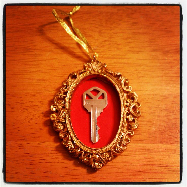 First Apartment Christmas Ornament
 25 Best Ideas about First House Keys on Pinterest