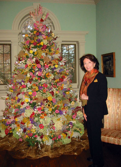 Flower Christmas Tree
 Christmas trees – The Buzz Blog Diane James Home